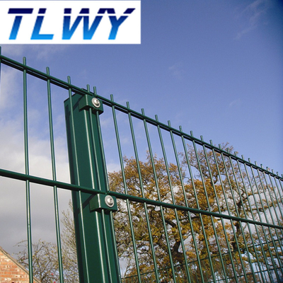 6/5/6mm Double Wire Welded Mesh Fence Powder Dilapisi 50 * 150mm