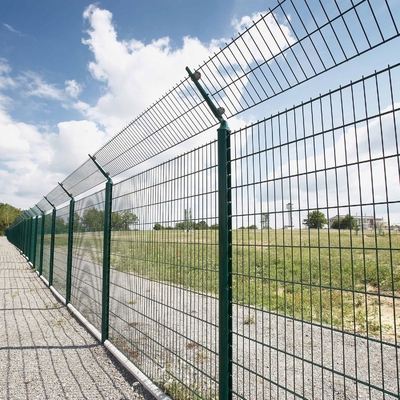 Pvc Coated Hot Dipped 3d Wire Fence Panels Tinggi 630mm-2430mm